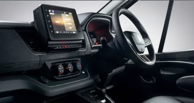 Trafic Passenger Cockpit